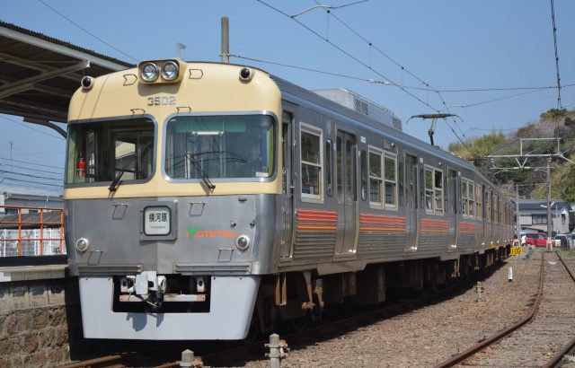 伊予鉄道　3000系　３５０２