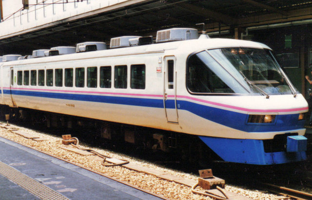 JR西日本　485系スーパー雷鳥　クロ481-2002