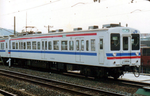 JR西日本　105系　mc105-25　