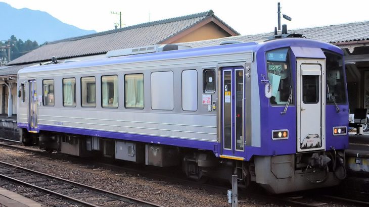JR西日本  キハ120形 リニューアル車（亀山鉄道部）