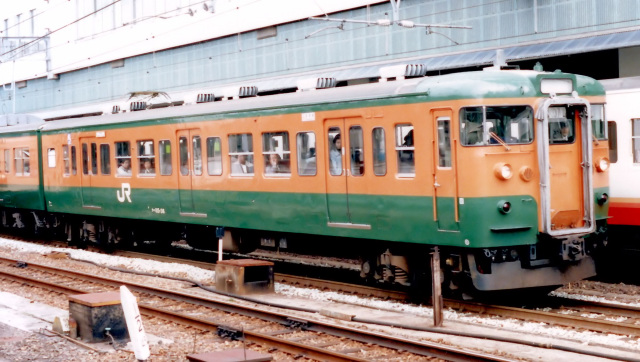 JR西日本　115系0番台　クハ113-36