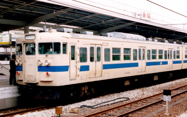 JR西日本 115系2000番台　クハ115-2001