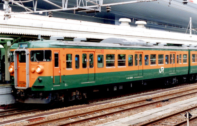 JR西日本　113系5800番台　L18編成　クハ111-5806