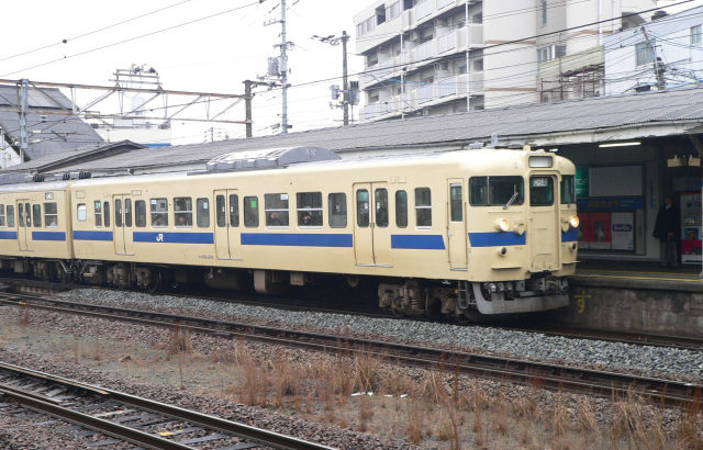 JR西日本 115系 クハ115-219