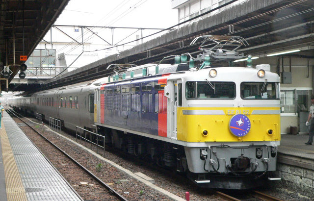 JR東日本　E26系 寝台特急「 カシオペア」　尾久車両センター