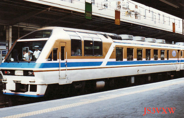 JR西日本　キロ65形 「アストル」 キロ65-551 + キロ65-1551　1986－2007年