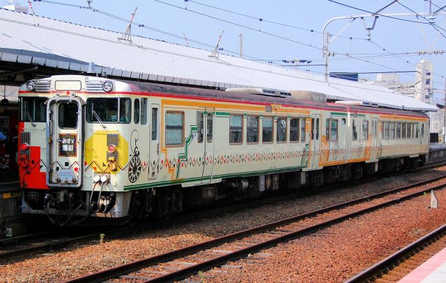 JR西日本　キハ47形7000番台　「みすゞ潮騒」