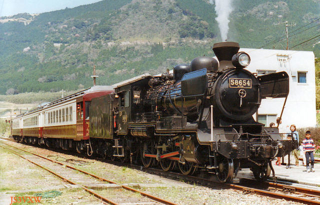JR九州　8620形蒸気機関車＋オハ50系700番台「SL あそBOY」「SL人吉」