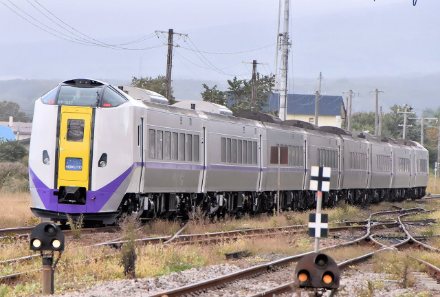 JR北海道 261系1000番台 7次＋5次車編成 特急「北斗」 車体傾斜装置