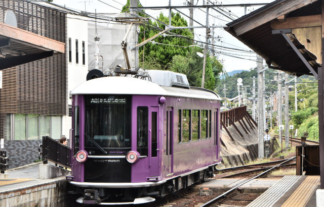 京福電気鉄道（嵐電）　モボ1形　KYOTRAM　2025年～　GKデザイン