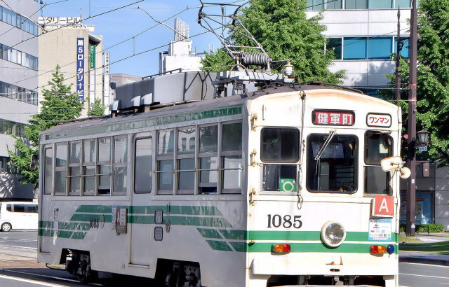 熊本市交通局　1080形 冷房改造車　1978年～　新木南車両　東洋工機製　（旧180形）