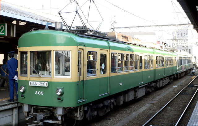 江ノ島電鉄　300形改 305編成（３０５-３５５）　1989年～　カルダン駆動冷房車